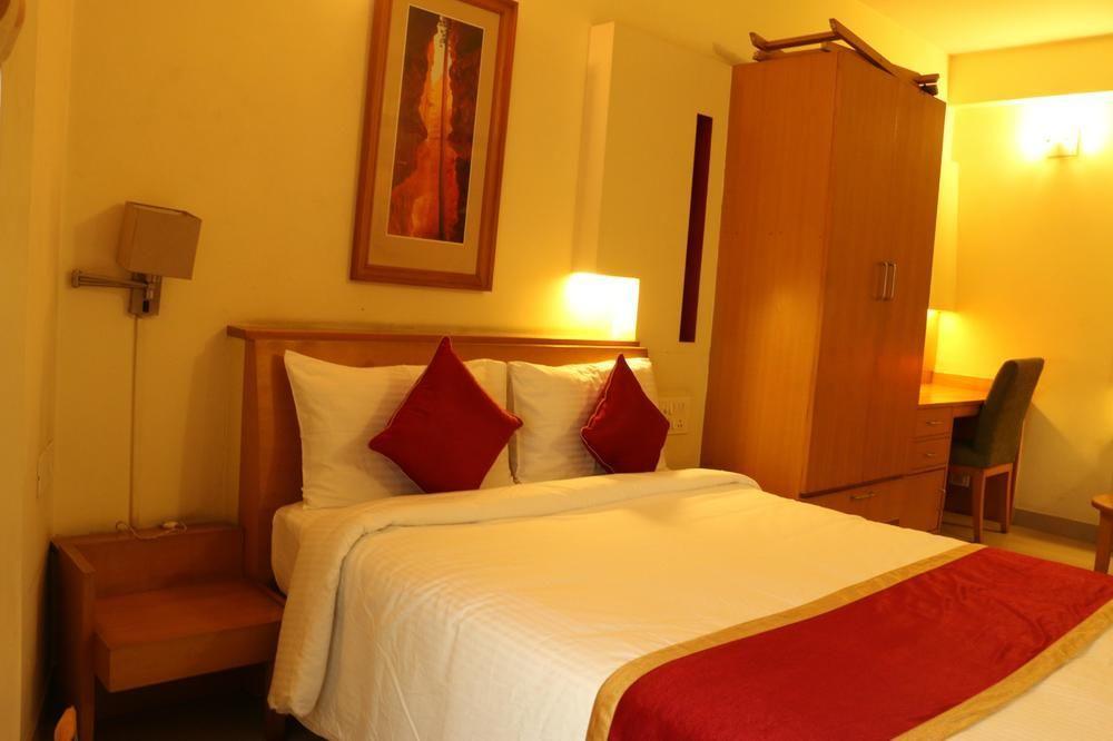 Capital O 333 Hotel Crystal Homes Μπανγκαλόρ Εξωτερικό φωτογραφία