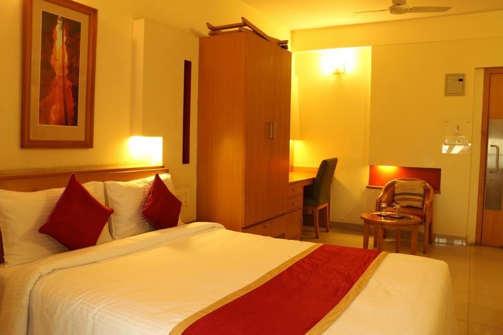 Capital O 333 Hotel Crystal Homes Μπανγκαλόρ Εξωτερικό φωτογραφία